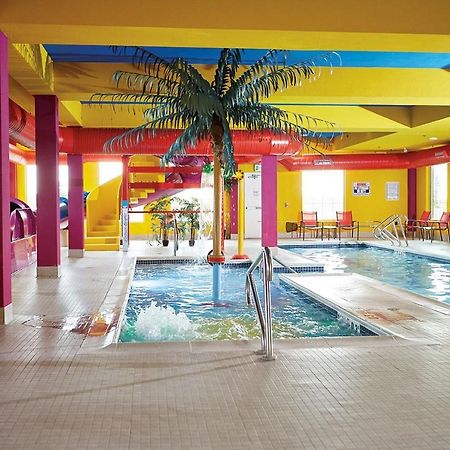 Comfort Suites Regina Luaran gambar