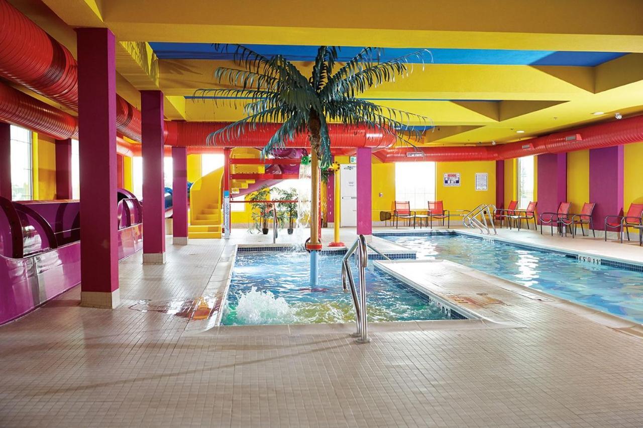 Comfort Suites Regina Luaran gambar