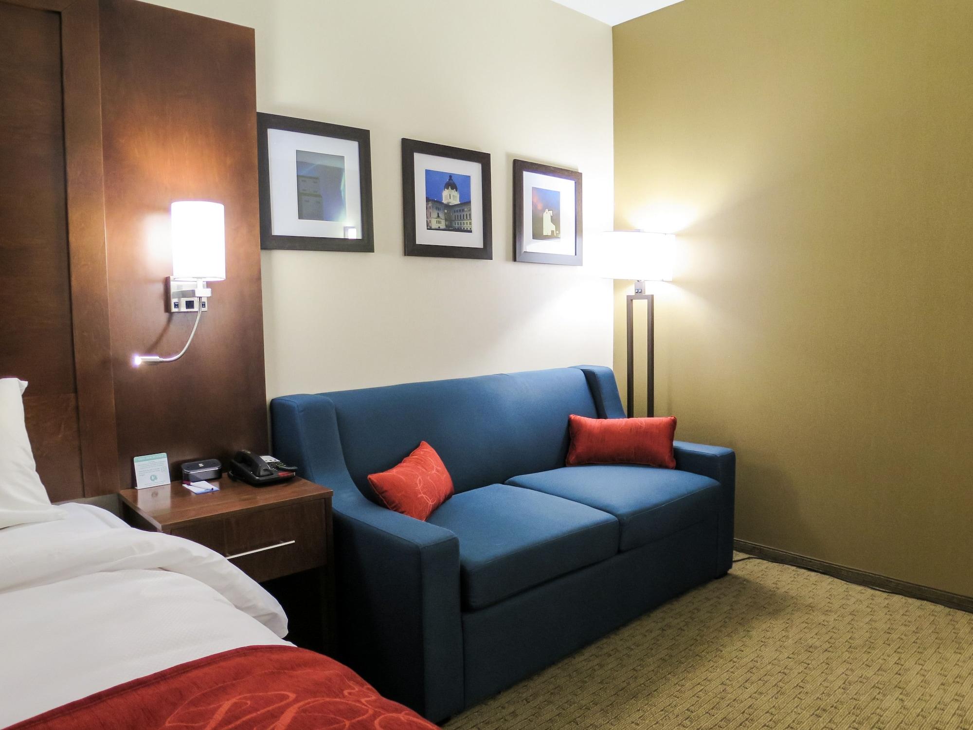 Comfort Suites Regina Luaran gambar