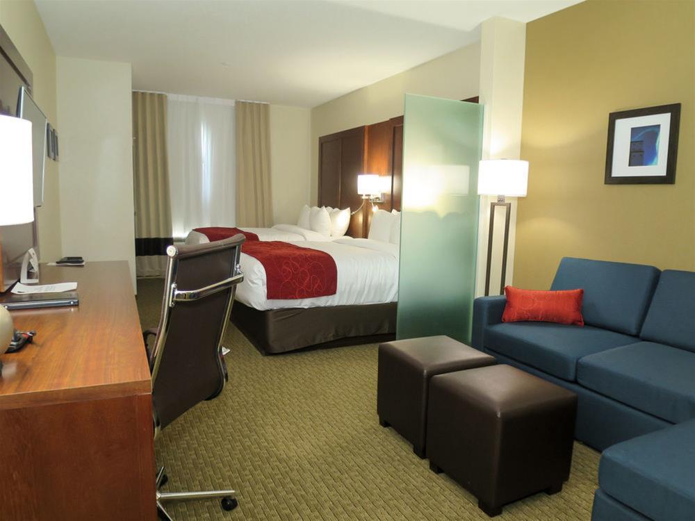 Comfort Suites Regina Luaran gambar