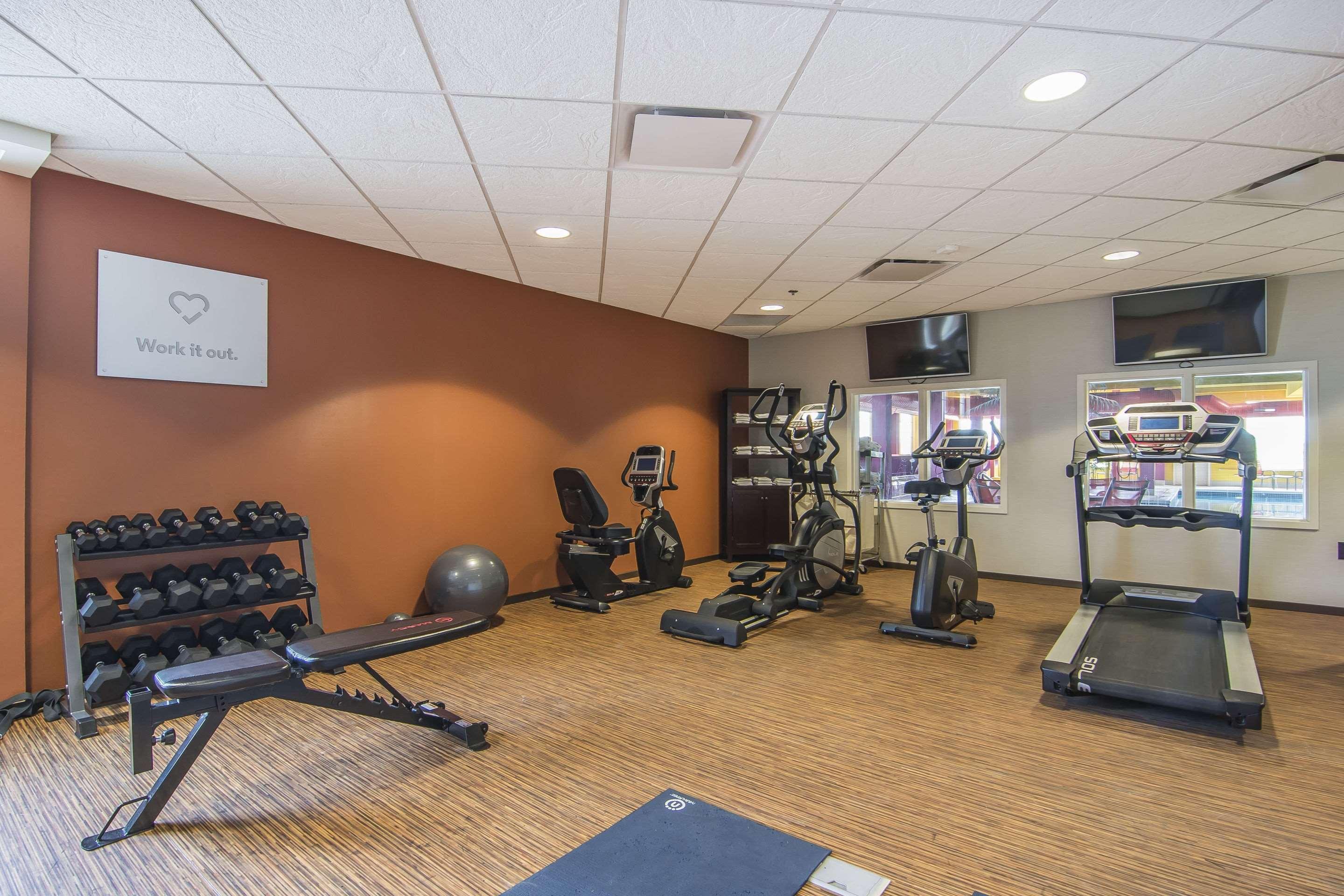 Comfort Suites Regina Luaran gambar