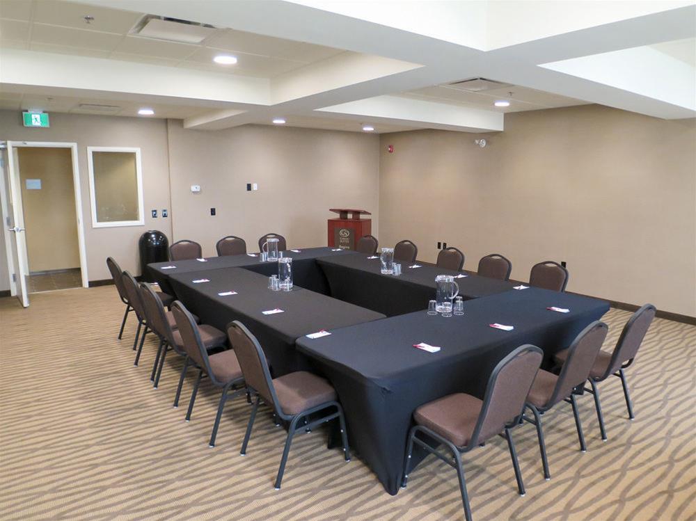Comfort Suites Regina Luaran gambar