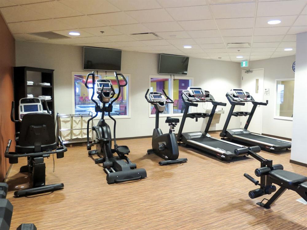 Comfort Suites Regina Luaran gambar