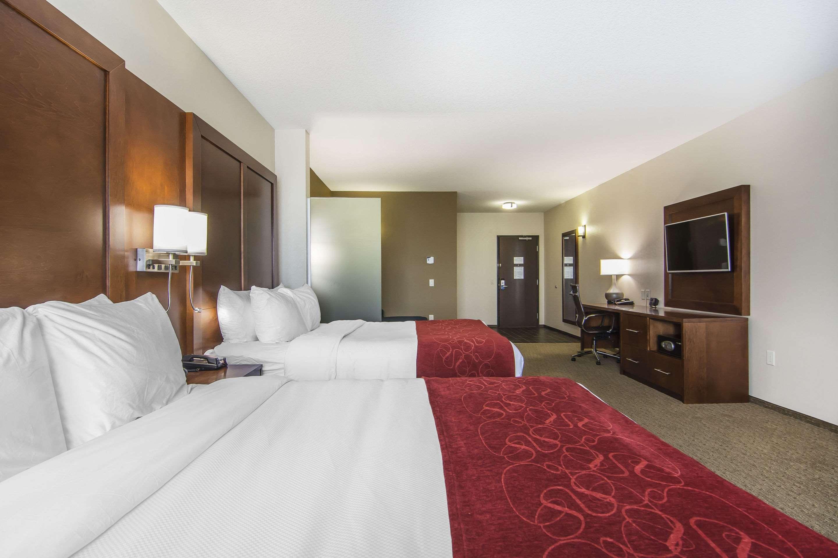 Comfort Suites Regina Luaran gambar